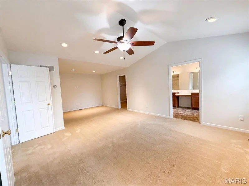 819 Harding Street, St Peters, MO 63376 — listing photo 4 of 29