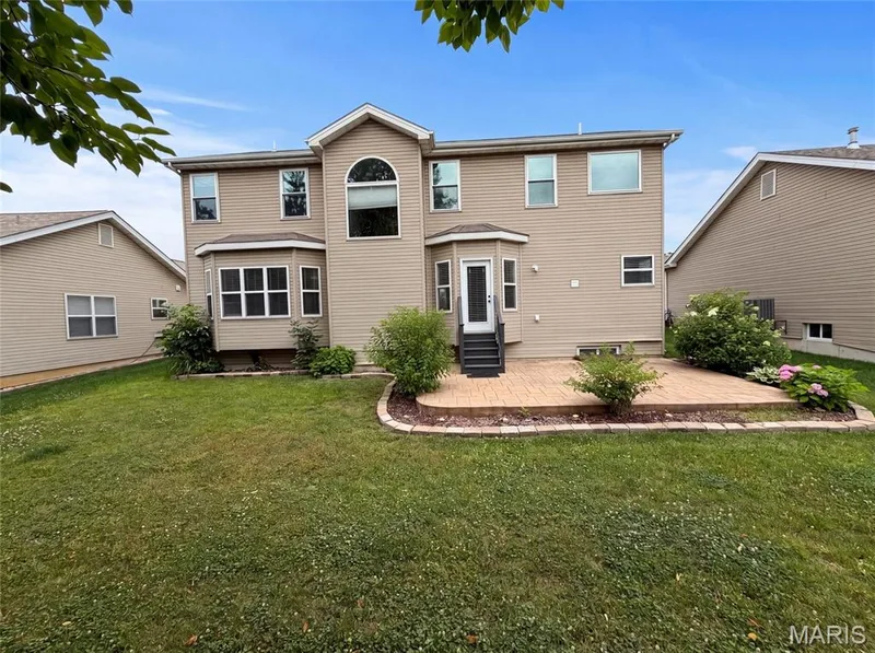 819 Harding Street, St Peters, MO 63376 — listing photo 5 of 29