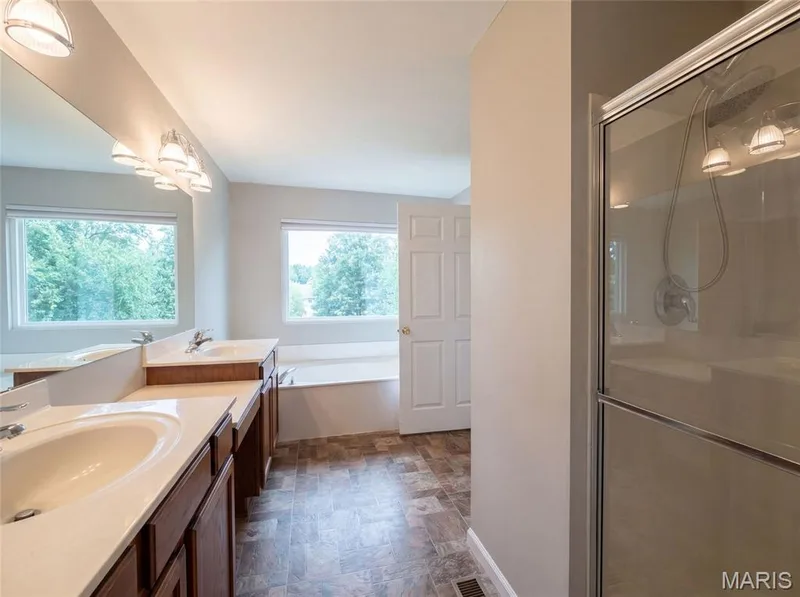 819 Harding Street, St Peters, MO 63376 — listing photo 22 of 29