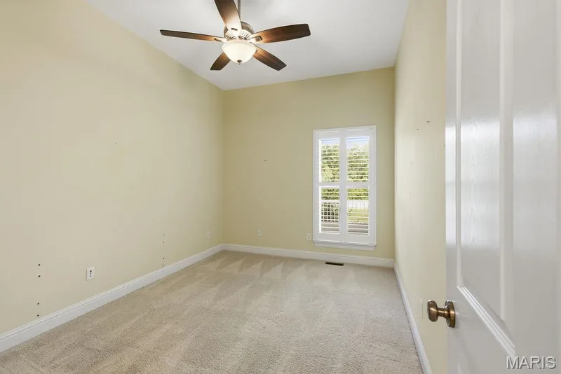 2nd large bedroom on main floor — 14 Burgundy Place Drive, Dardenne Prairie, MO 63368