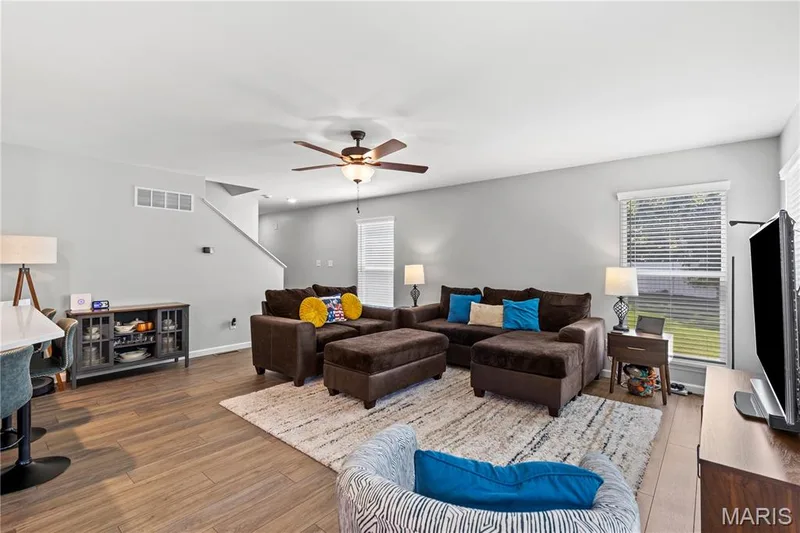 60 Richmond Center Court, St Peters, MO 63376 — listing photo 9 of 31