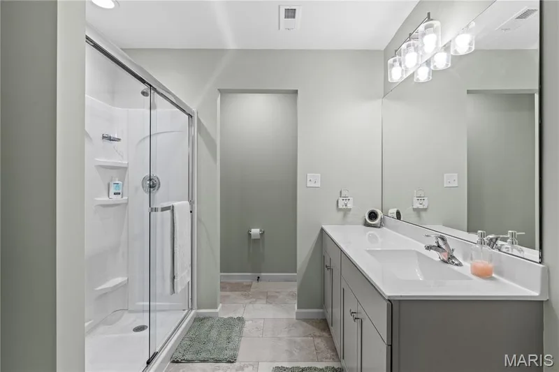 60 Richmond Center Court, St Peters, MO 63376 — listing photo 21 of 31