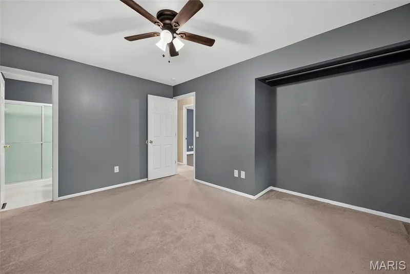 1719 Foxglove Drive, St Charles, MO 63303 — listing photo 18 of 38