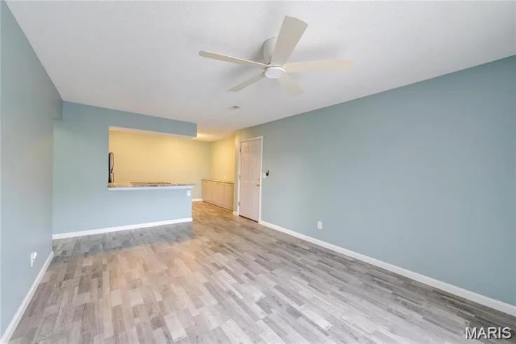 1430 Summergate Parkway #J, St Charles, MO 63303 — listing photo 5 of 22