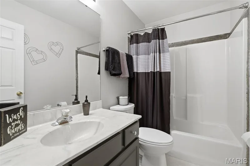 Hall bathroom on upper level — 28 Seabiscuit Drive, St Charles, MO 63301