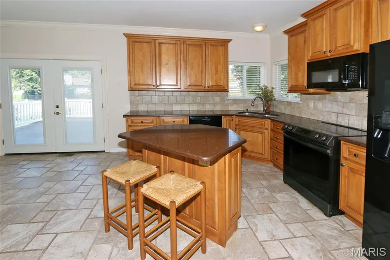 28 Seabiscuit Drive, St Charles, MO 63301 — listing photo 8 of 30