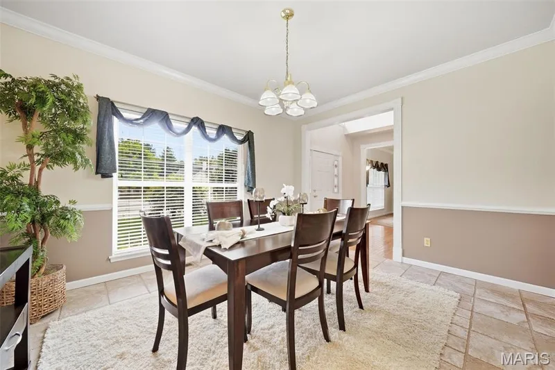 28 Seabiscuit Drive, St Charles, MO 63301 — listing photo 6 of 32