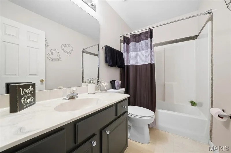 28 Seabiscuit Drive, St Charles, MO 63301 — listing photo 18 of 32