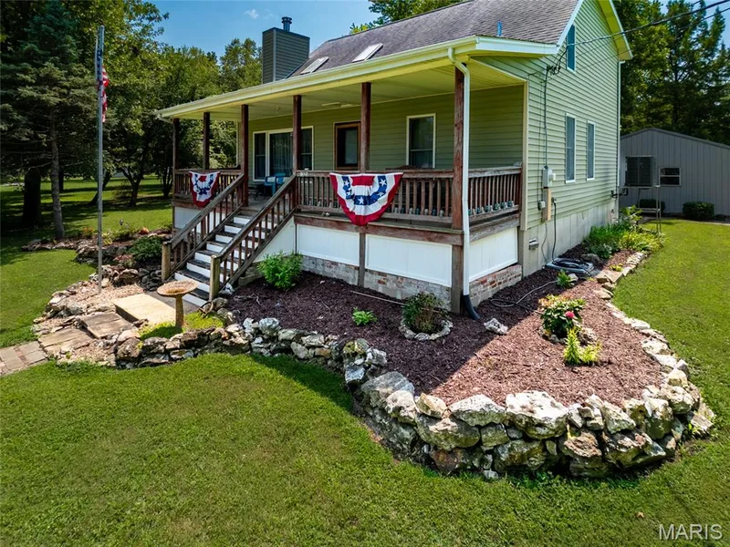 1325 2nd Street, Portage Des Sioux, MO — listing photo 1