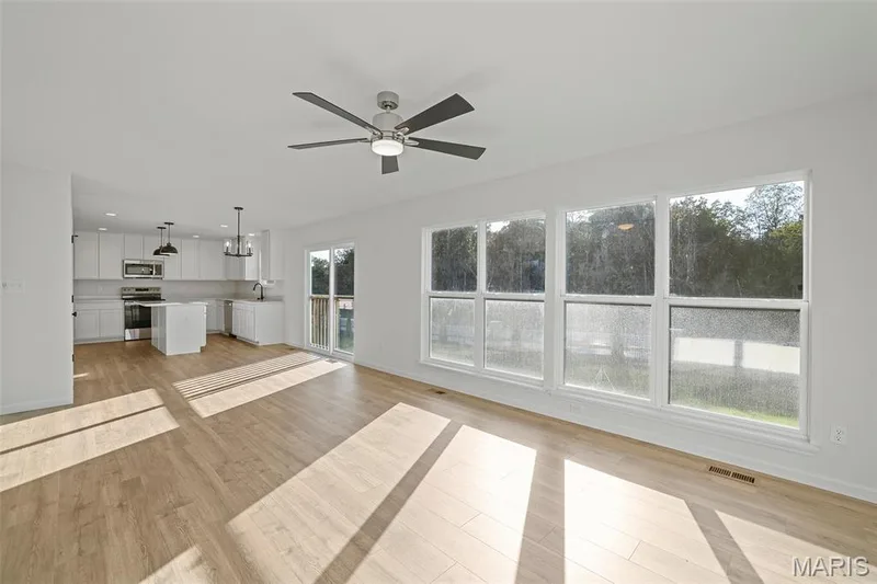 5 Westhaven Cove Court, Wentzville, MO 63385 — listing photo 6 of 29