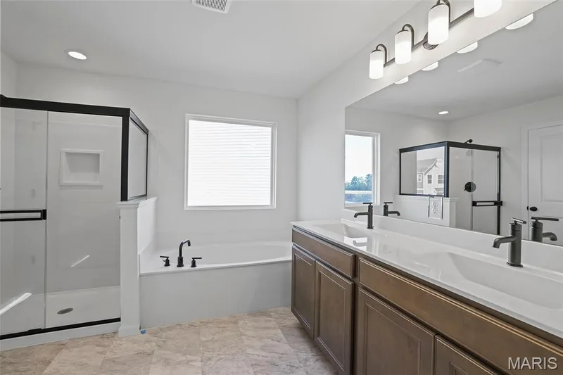 5 Westhaven Cove Court, Wentzville, MO 63385 — listing photo 19 of 29