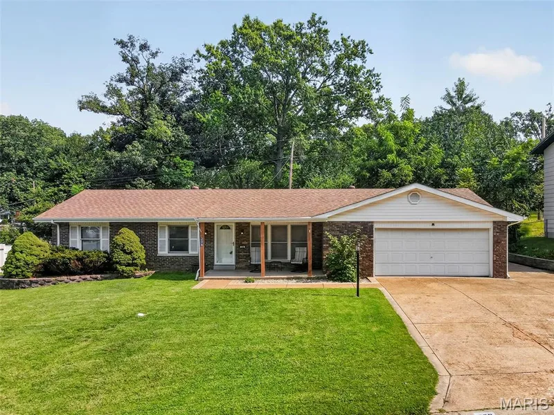 Welcome to 208 Meadowlark Ln — 208 Meadowlark Lane, St Charles, MO 63301