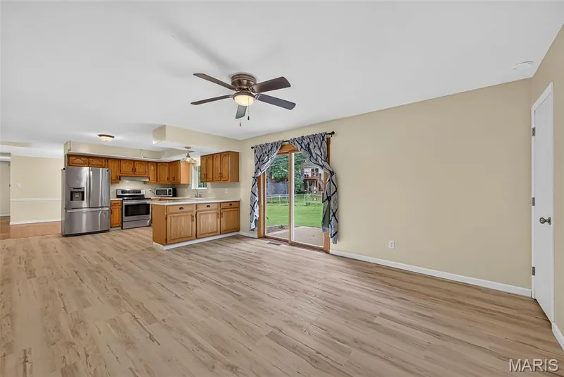 208 Meadowlark Lane, St Charles, MO 63301 — listing photo 15 of 37