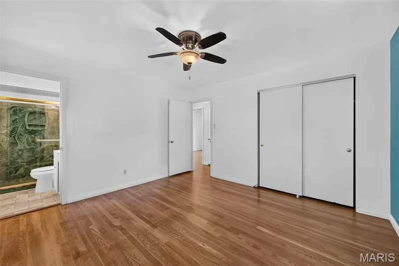 The primary bedroom has its own full bath — 208 Meadowlark Lane, St Charles, MO 63301