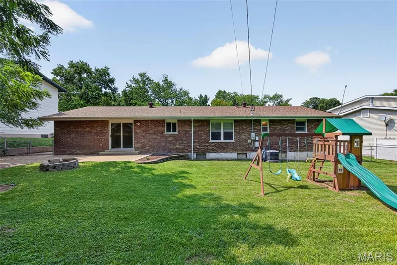 208 Meadowlark Lane, St Charles, MO 63301 — listing photo 33 of 37