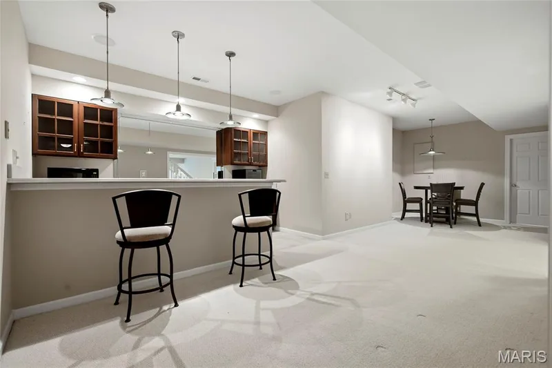 15920 Picardy Crest Court, Chesterfield, MO 63017 — listing photo 23 of 39