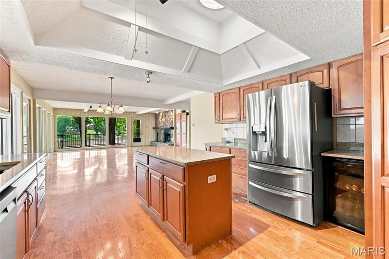 4 Harbor Point Court, Lake St. Louis, MO 63367 — listing photo 12 of 40