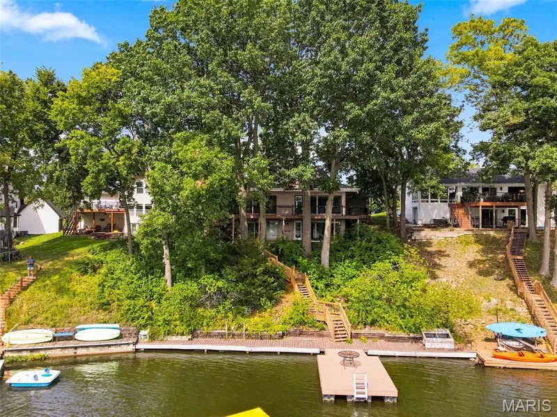 Maintenance Free Dock, Wood Boardwalk, Newer Steps up with Handrails — 4 Harbor Point Court, Lake St. Louis, MO 63367