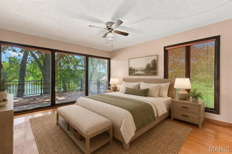 Virtually Staged — 4 Harbor Point Court, Lake St. Louis, MO 63367