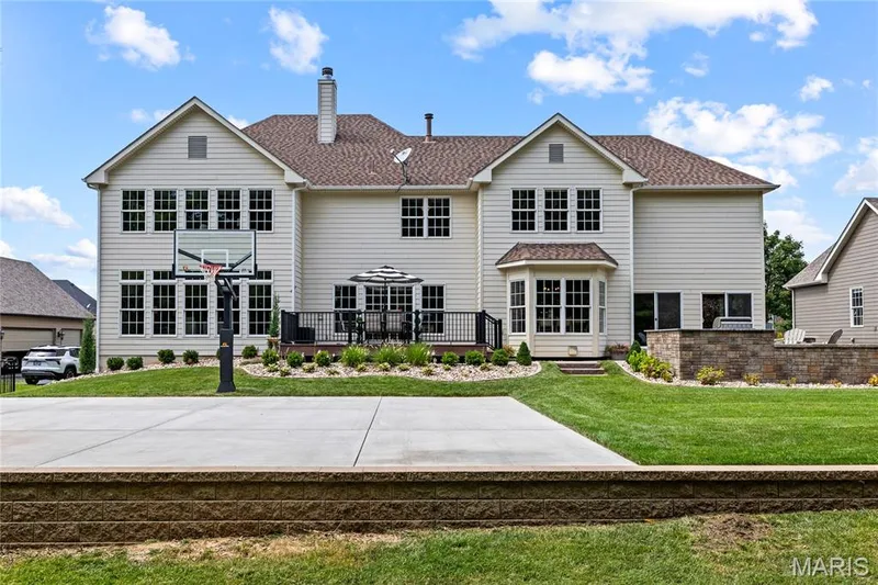 2366 Spring Mill Estates Drive, St Charles, MO 63303 — listing photo 4 of 51