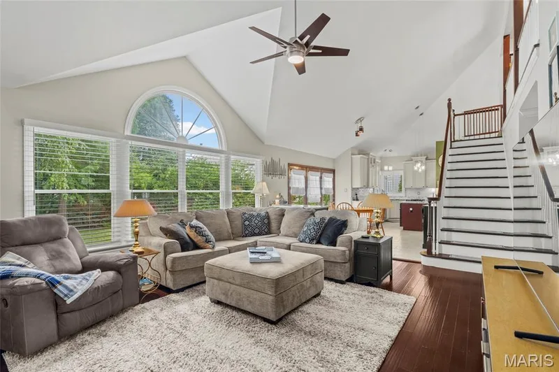 484 Saint Thomas Isle Lane, Wildwood, MO 63040 — listing photo 11 of 42