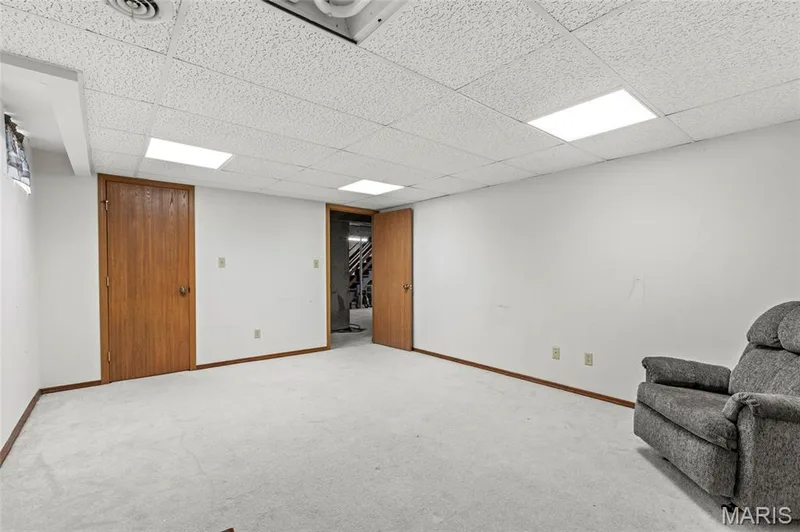 484 Saint Thomas Isle Lane, Wildwood, MO 63040 — listing photo 35 of 42
