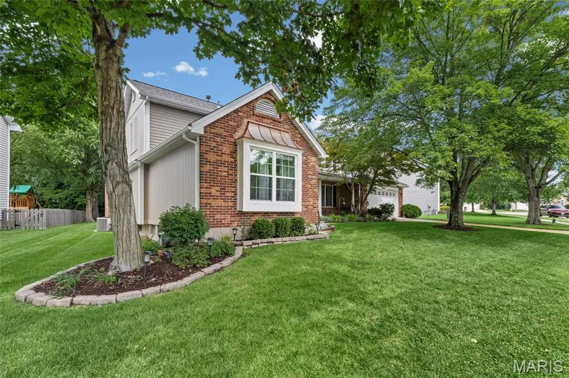 484 Saint Thomas Isle Lane, Wildwood, MO 63040 — listing photo 39 of 42