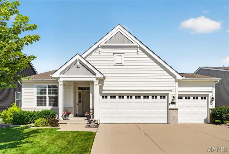 656 Moffett Laurel Drive, Lake St. Louis, MO — listing photo 1