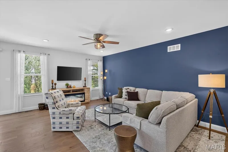 656 Moffett Laurel Drive, Lake St. Louis, MO 63367 — listing photo 7 of 47