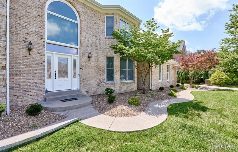 16 Delacroix Place, St Charles, MO 63303 — listing photo 11 of 97