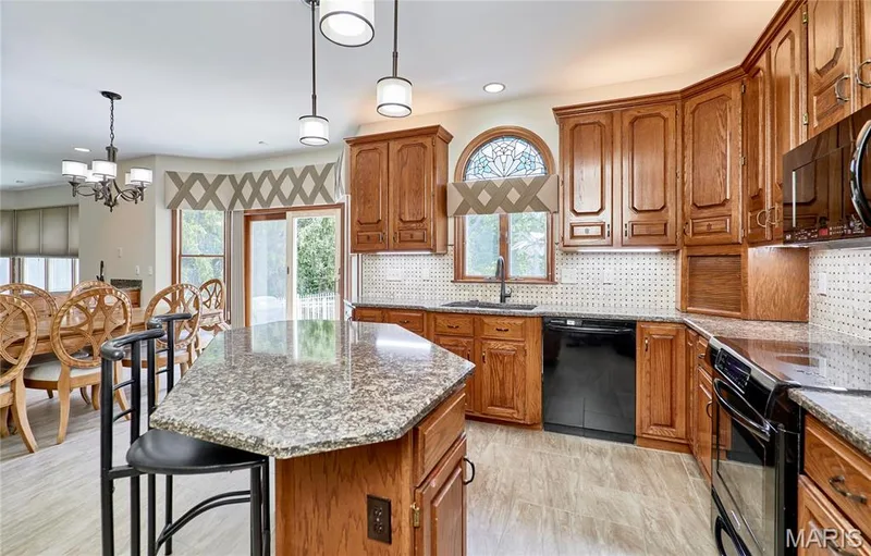 16 Delacroix Place, St Charles, MO 63303 — listing photo 32 of 97