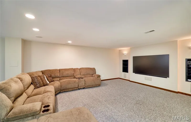 16 Delacroix Place, St Charles, MO 63303 — listing photo 68 of 97