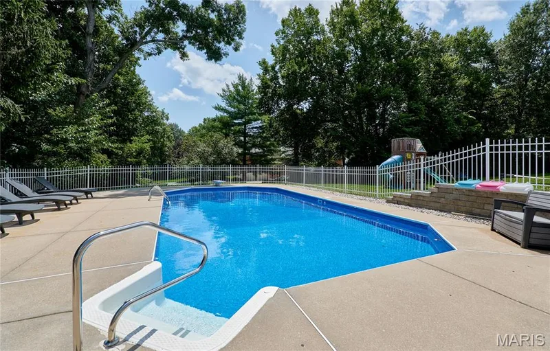 16 Delacroix Place, St Charles, MO 63303 — listing photo 87 of 97