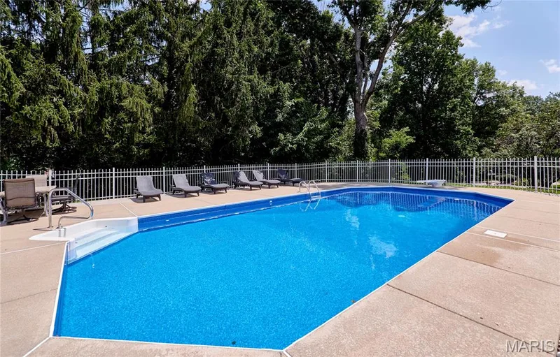 16 Delacroix Place, St Charles, MO 63303 — listing photo 88 of 97