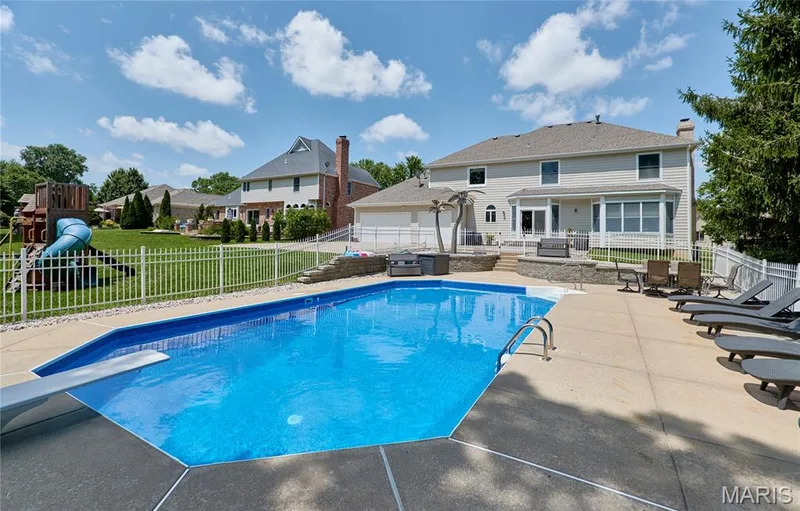 16 Delacroix Place, St Charles, MO 63303 — listing photo 90 of 97