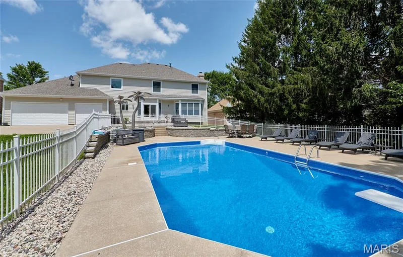 16 Delacroix Place, St Charles, MO 63303 — listing photo 93 of 97