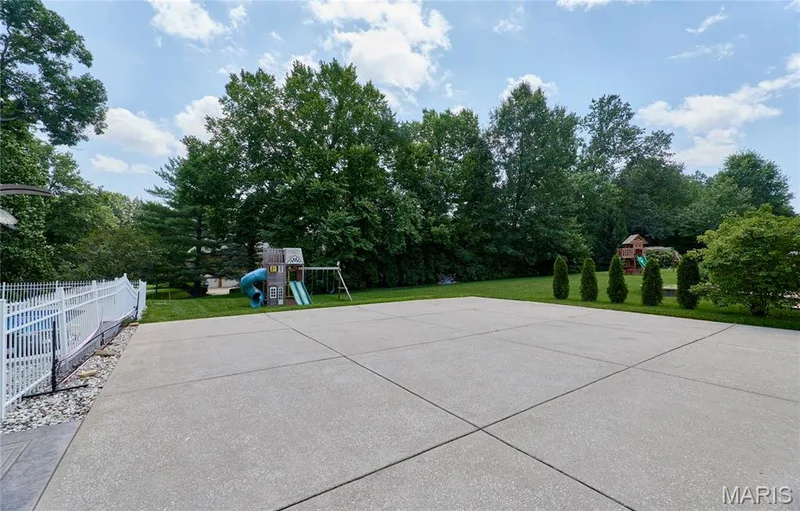 16 Delacroix Place, St Charles, MO 63303 — listing photo 96 of 97