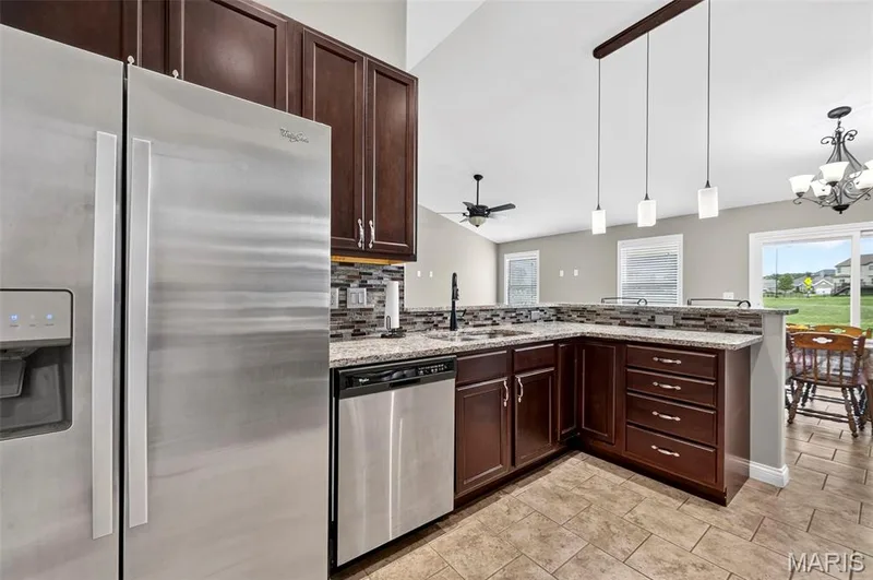 Refrigerator Stays — 159 Shadow Pointe Drive, Wentzville, MO 63385