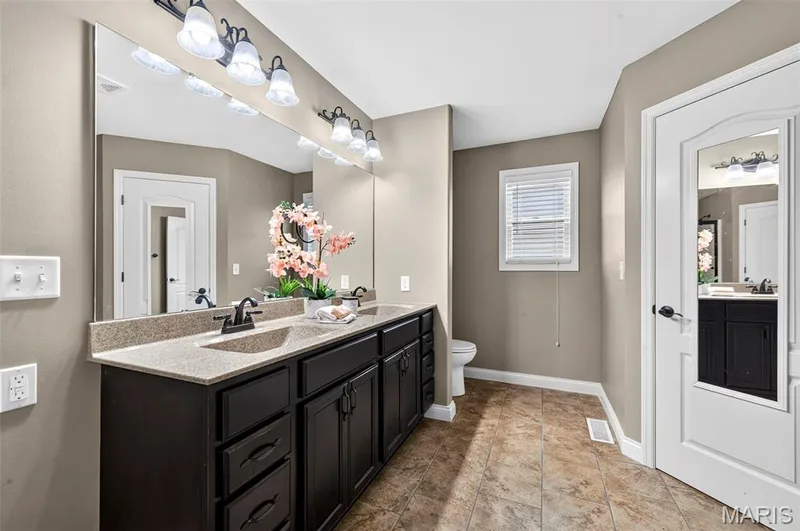 159 Shadow Pointe Drive, Wentzville, MO 63385 — listing photo 14 of 30