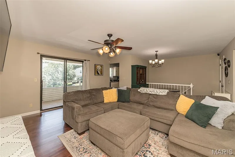 612 Summer Winds Lane #E, St Peters, MO 63376 — listing photo 2 of 22