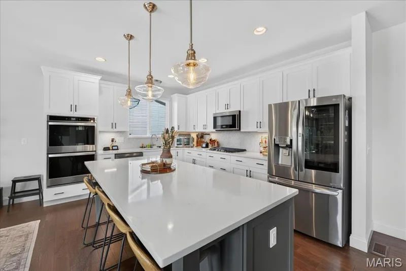 16955 Pine Summit Drive, Chesterfield, MO 63005 — listing photo 4 of 55