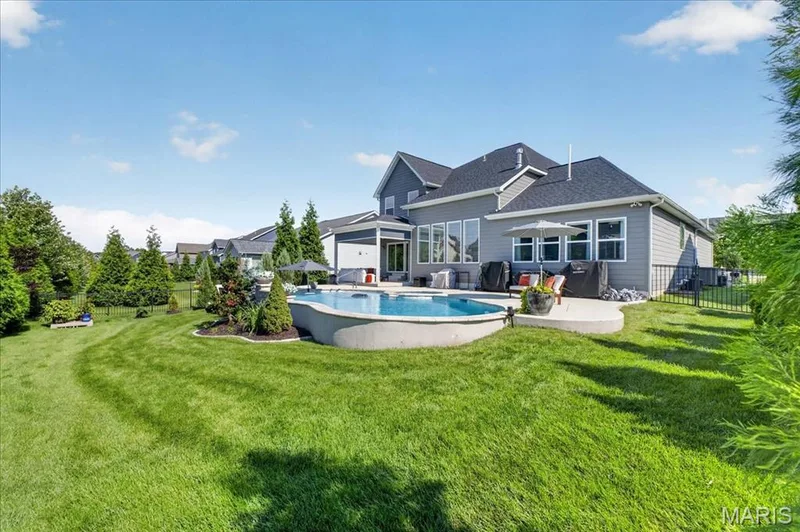 16955 Pine Summit Drive, Chesterfield, MO 63005 — listing photo 39 of 55