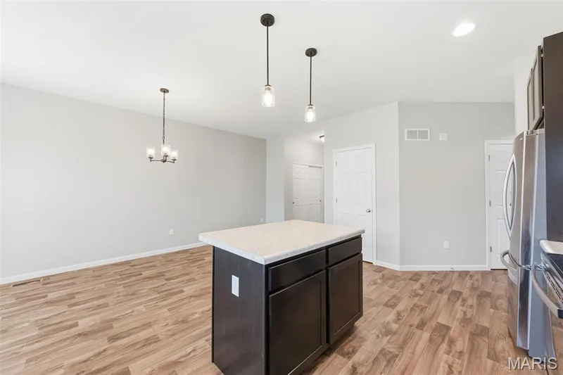 219 Burrograss Drive, Wentzville, MO 63385 — listing photo 19 of 46