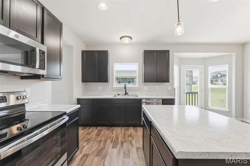 219 Burrograss Drive, Wentzville, MO 63385 — listing photo 21 of 46