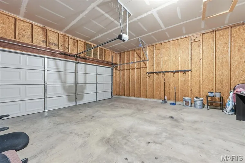 219 Burrograss Drive, Wentzville, MO 63385 — listing photo 23 of 46
