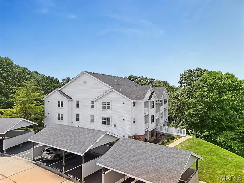 16566 Victoria Crossing Drive #B, Wildwood, MO 63040 — listing photo 16 of 35