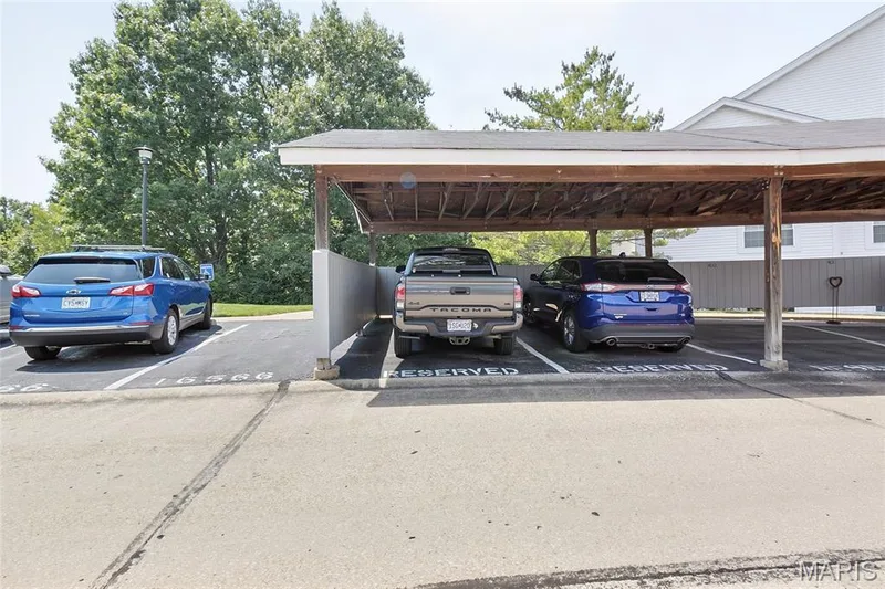 Private covered parking — 16566 Victoria Crossing Drive #B, Wildwood, MO 63040