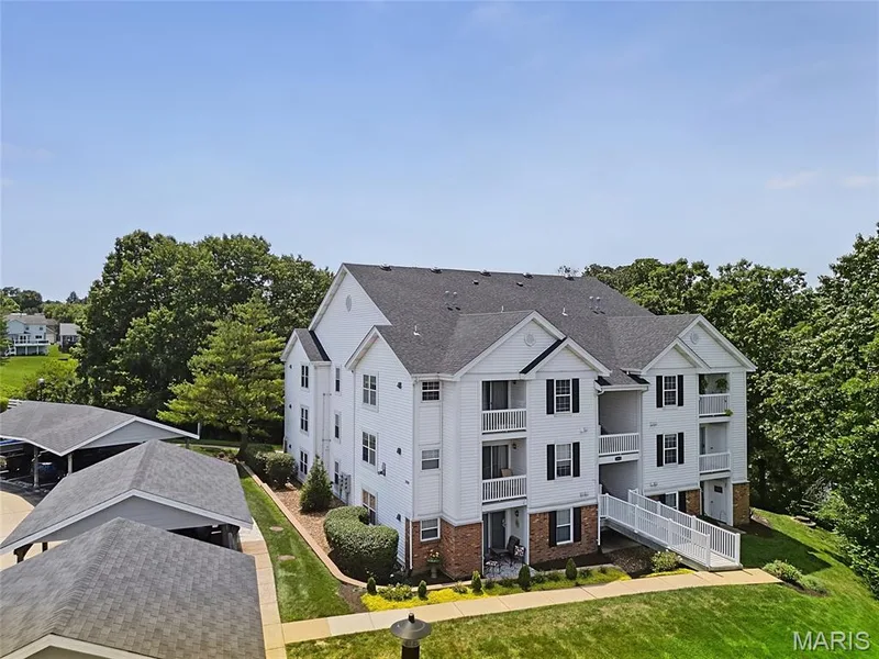 16566 Victoria Crossing Drive #B, Wildwood, MO 63040 — listing photo 22 of 35