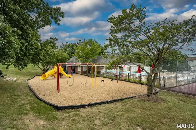 16566 Victoria Crossing Drive #B, Wildwood, MO 63040 — listing photo 27 of 35