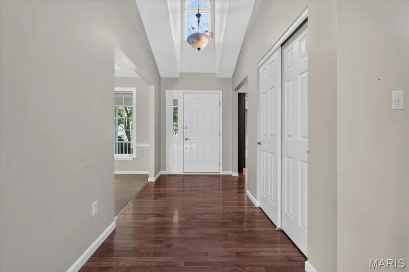503 Malinmor Drive, Weldon Spring, MO 63304 — listing photo 4 of 55
